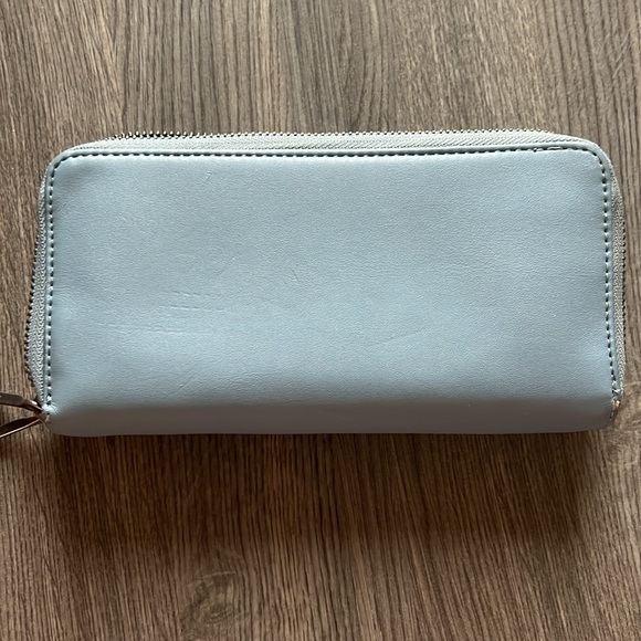 Matt & Nat Wallet - Picture 4 of 4